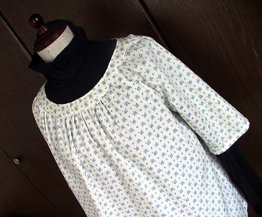 ���i���L�����X�u���E�X